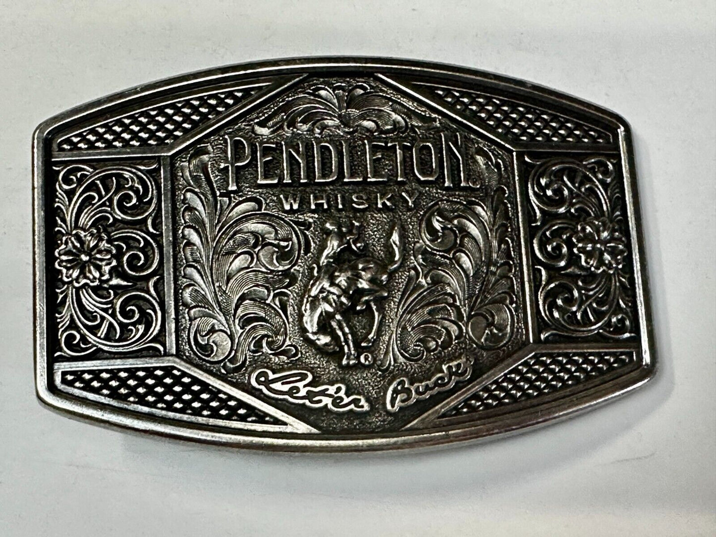2022 Pendleton whiskey Let'er Buck Rodeo Cowboy Belt Buckle Montana Silversmiths