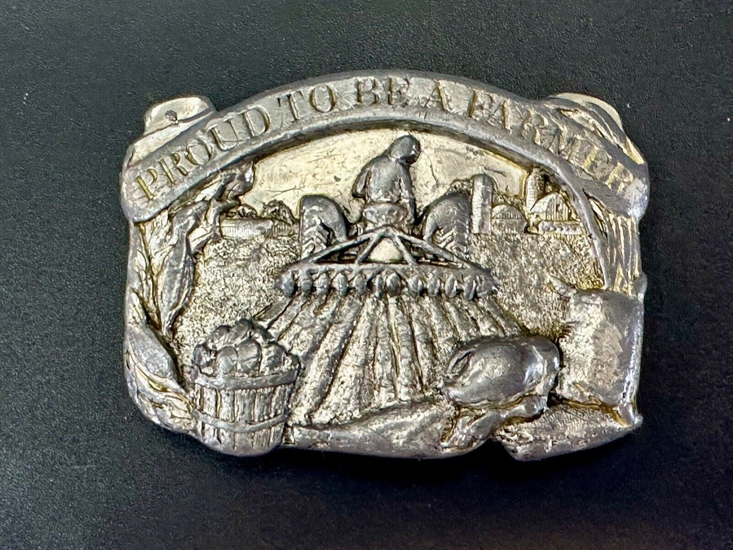 The American Farmer - Best in the World Im proud to be a farmer Vtg belt buckle