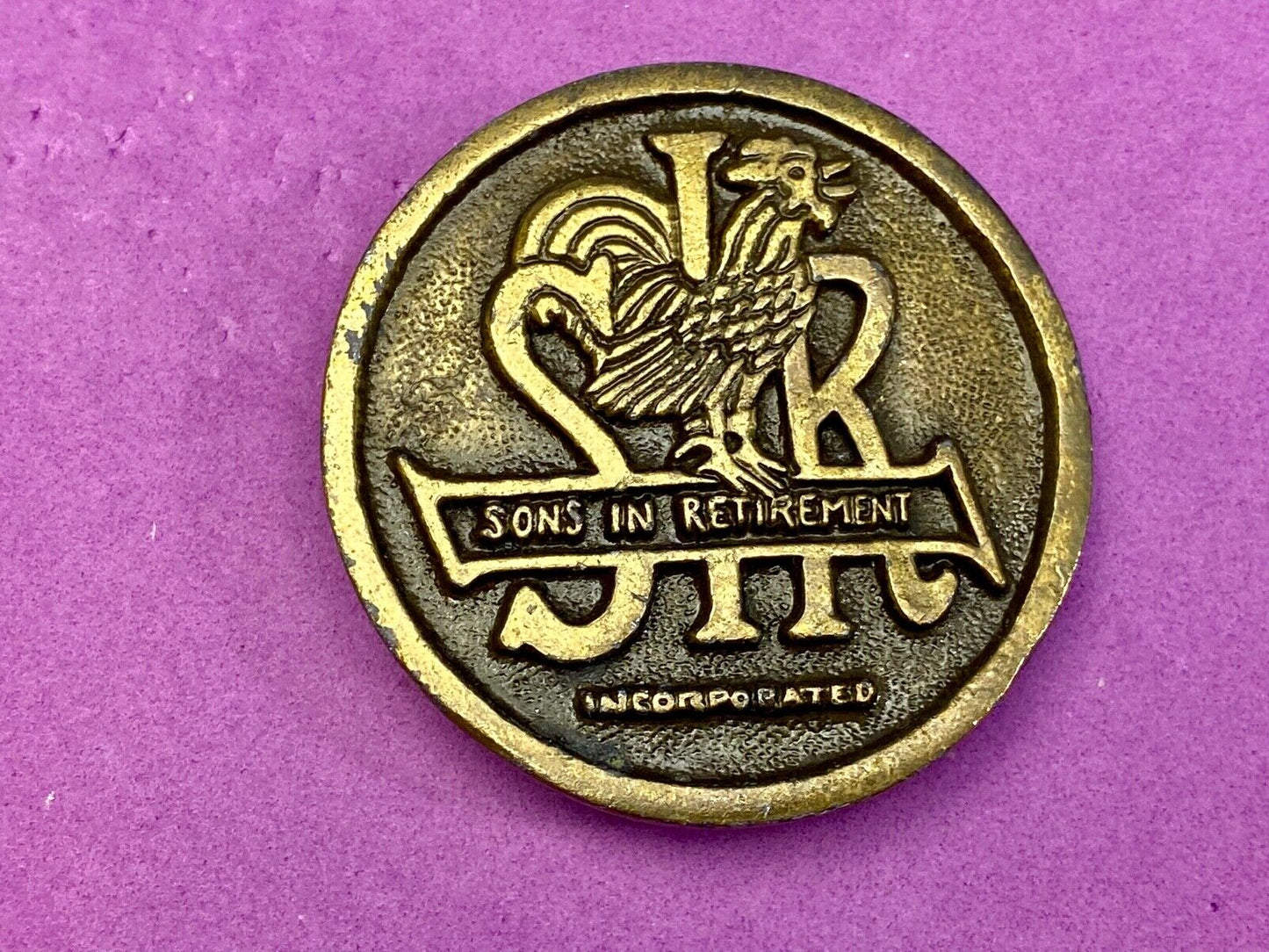 Vintage California SIR - Sons in Retirement round logo belt buckle
