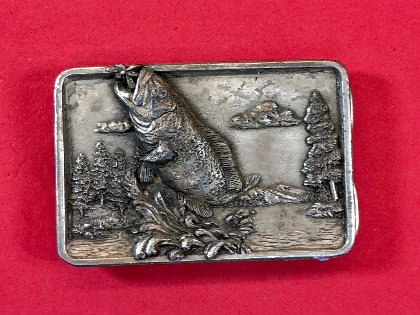 Vintage 1984 Bergamot Belt Buckle Bass jumping off the buckle!