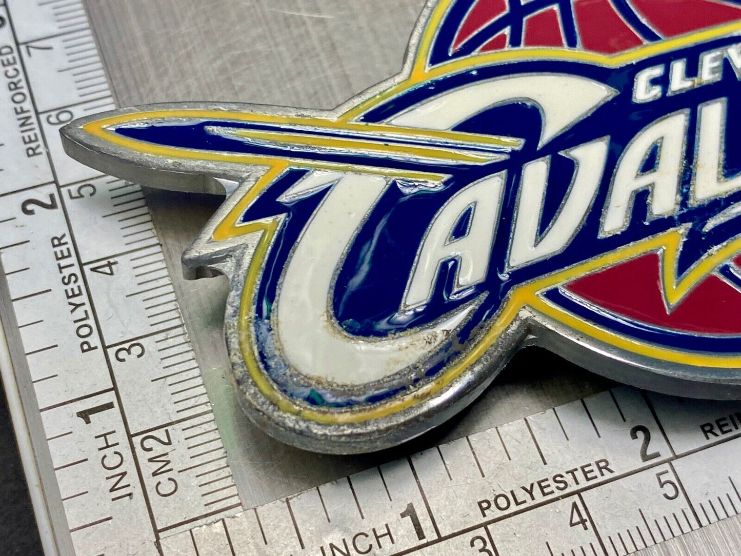 Used- to repair - CLEVELAND CAVALIERS NBA BASKETBALL BELT BUCKLE