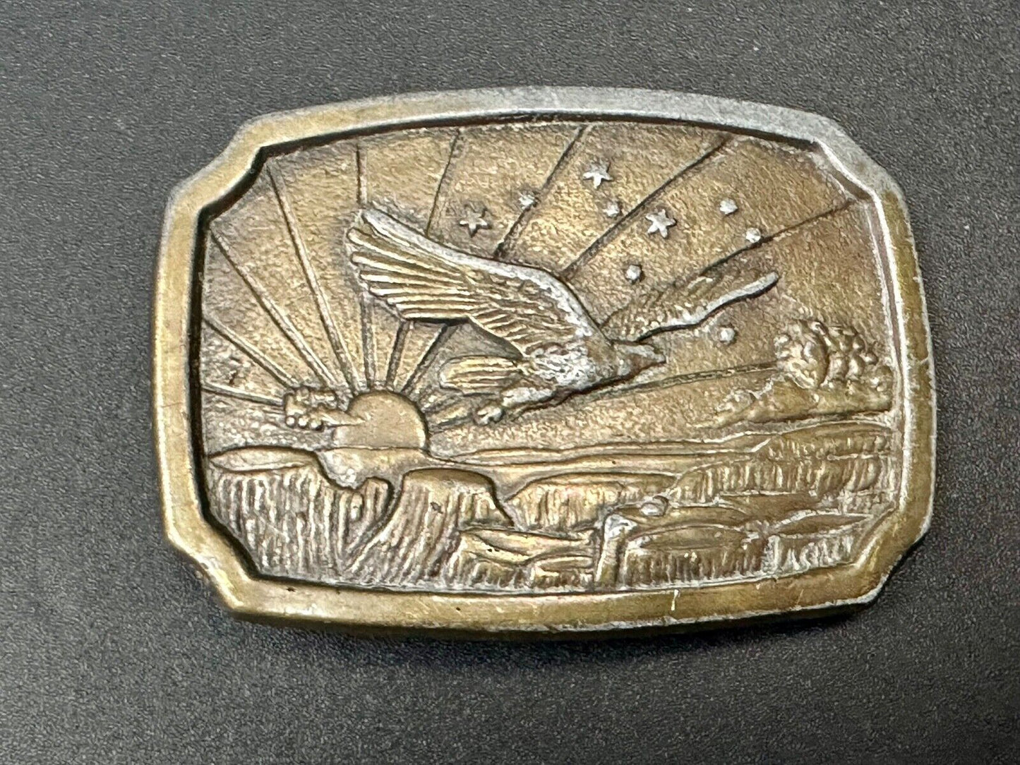 Beautiful American Eagle USA W/ stars sun rays vintage belt buckle