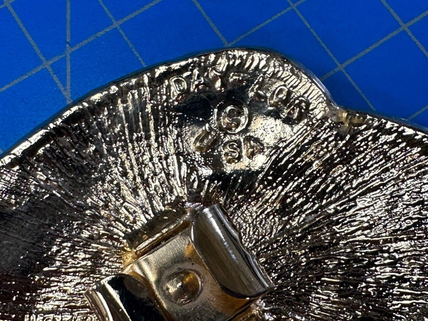 Black Enamel on gold tone 80s USA Day-Lor scarf belt slide buckle