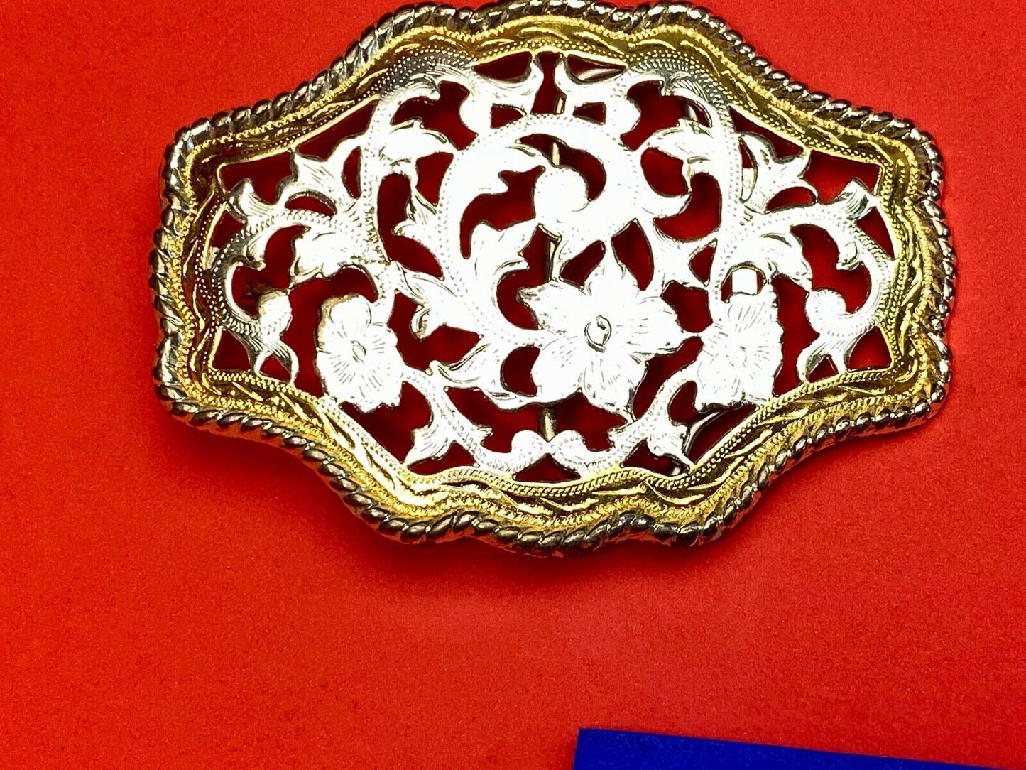 Beautiful See Through Mixed Metal Belt Buckle Floral Design Cowboy Cowgirl