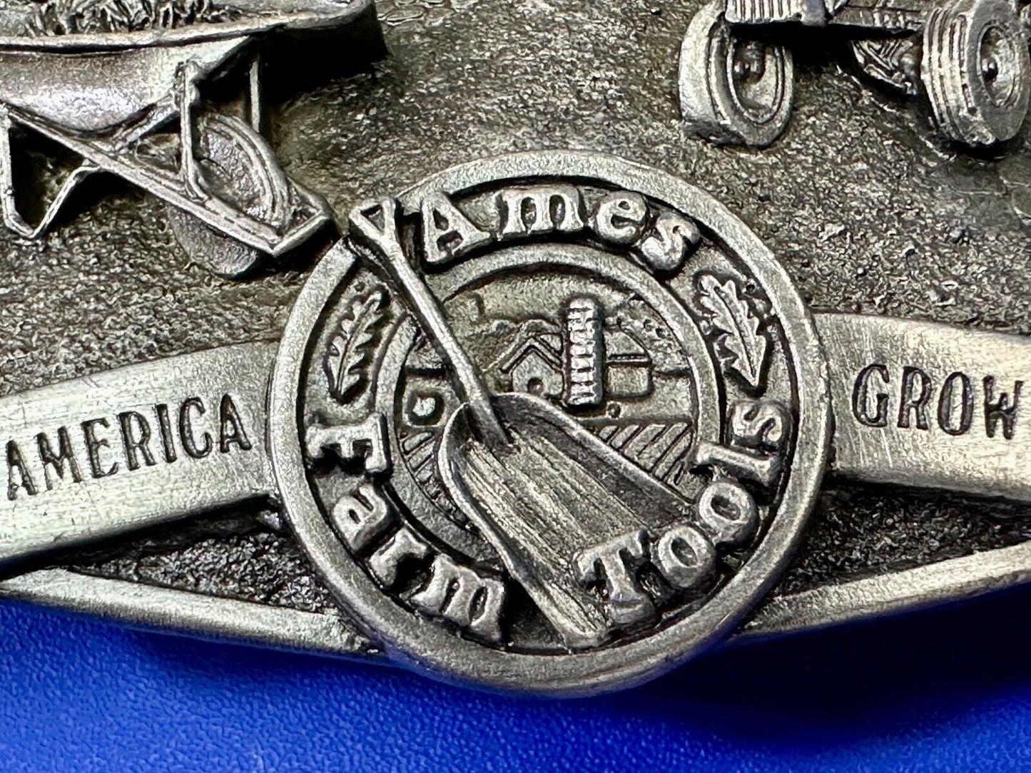 Ames Tools, helping America Grow 1989 Siskiyou Belt Buckle Lawn & garden supply