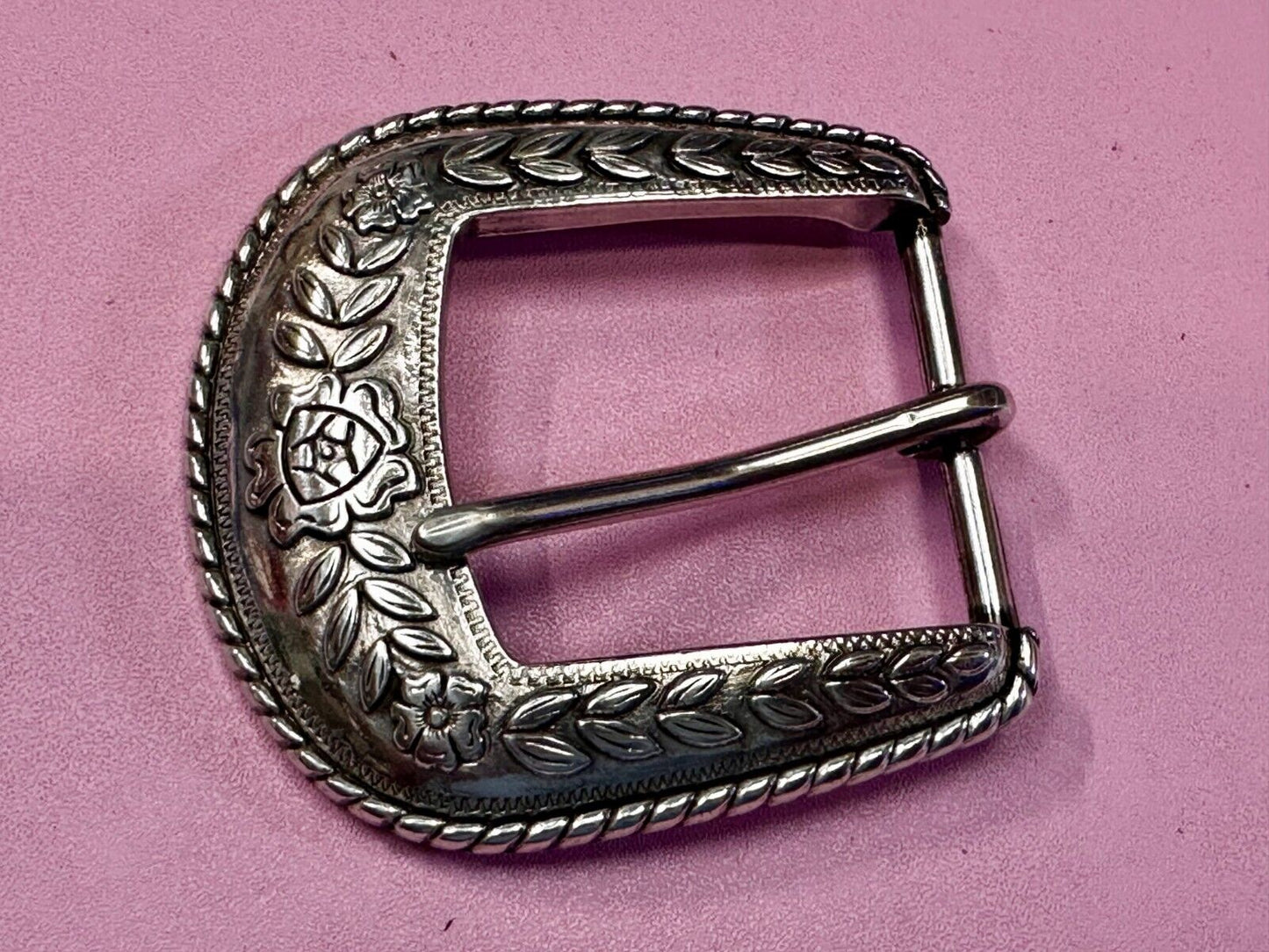 Ariat 2006 Ranger Style Detailed Flower Swirl Rope Outlined Belt Buckle
