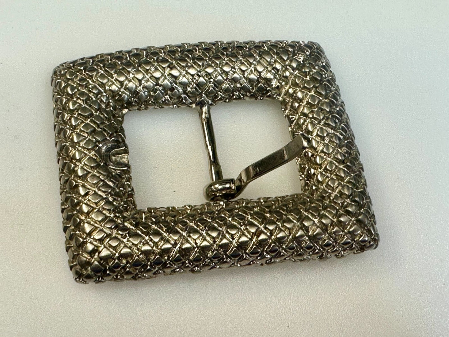 Thick Textured Metal Center Bar Silver Color Hippy Replacement Dress Belt Buckle