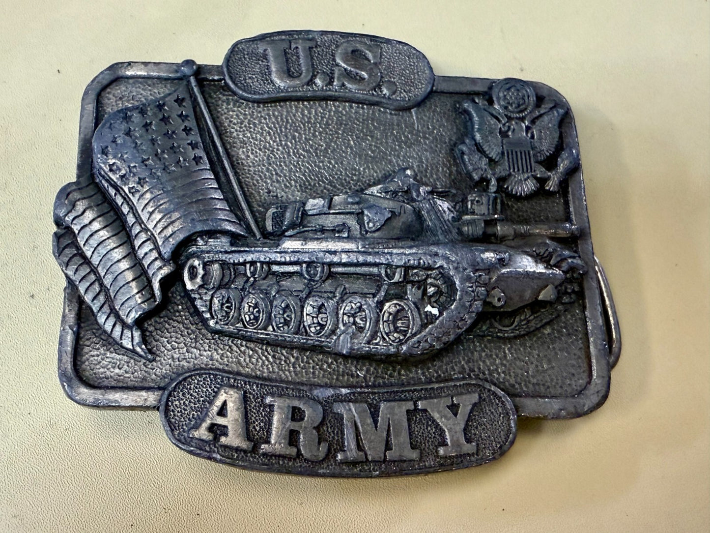Bergamot U.S. Army K-132 Tank Flag Vtg. 1982 United States Military Belt Buckle