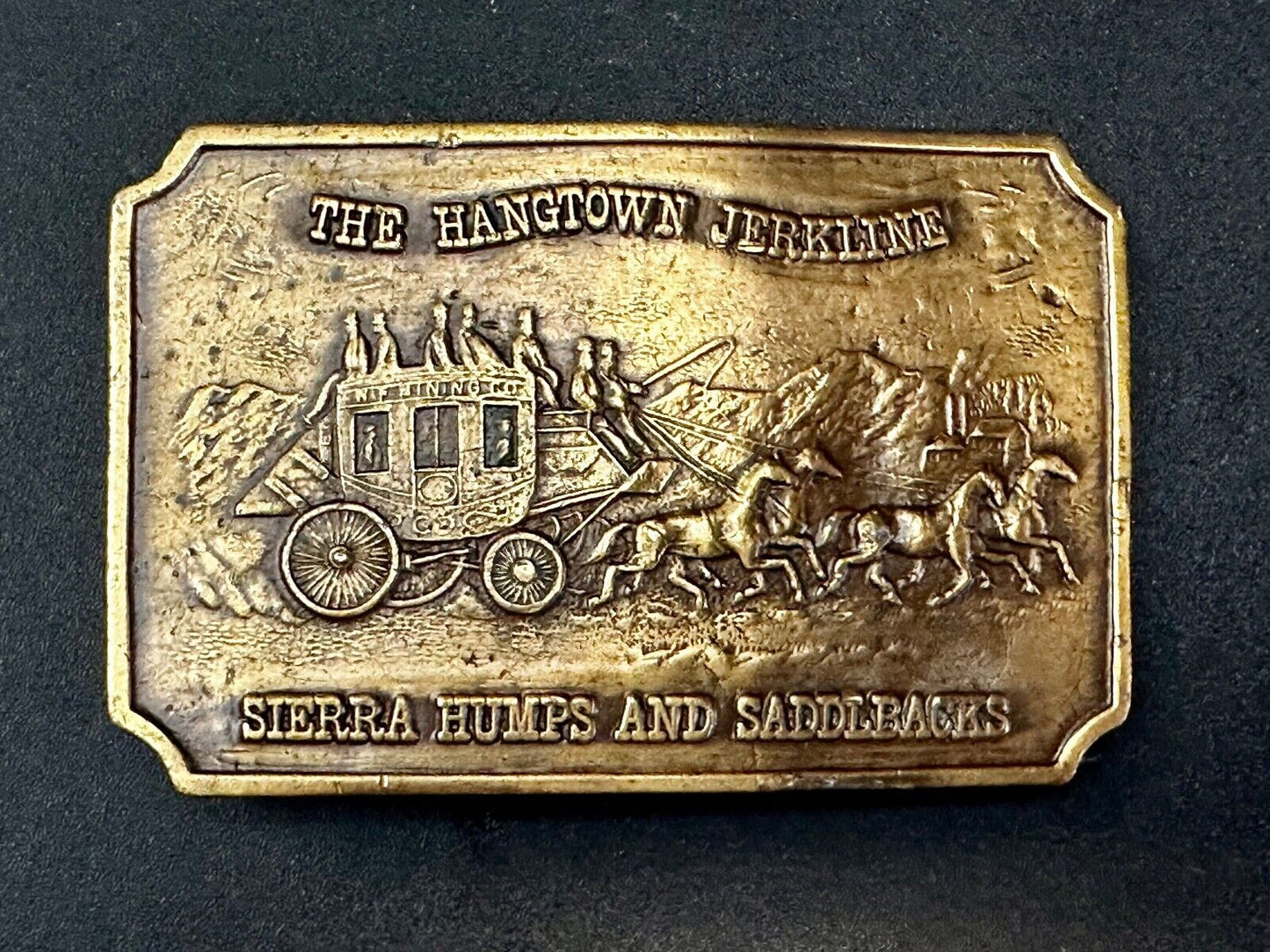 The Hangtown Jerkline Sierra Humps and Saddleback Vintage Bergamot Belt Buckle