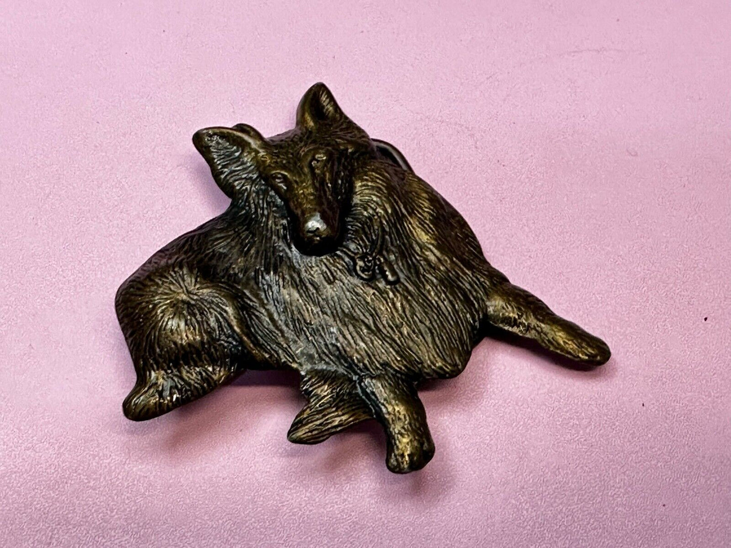 Adorable Collie Dog Breed Lassie Sitting Breeder Owner Vtg. CutoutBelt Buckle