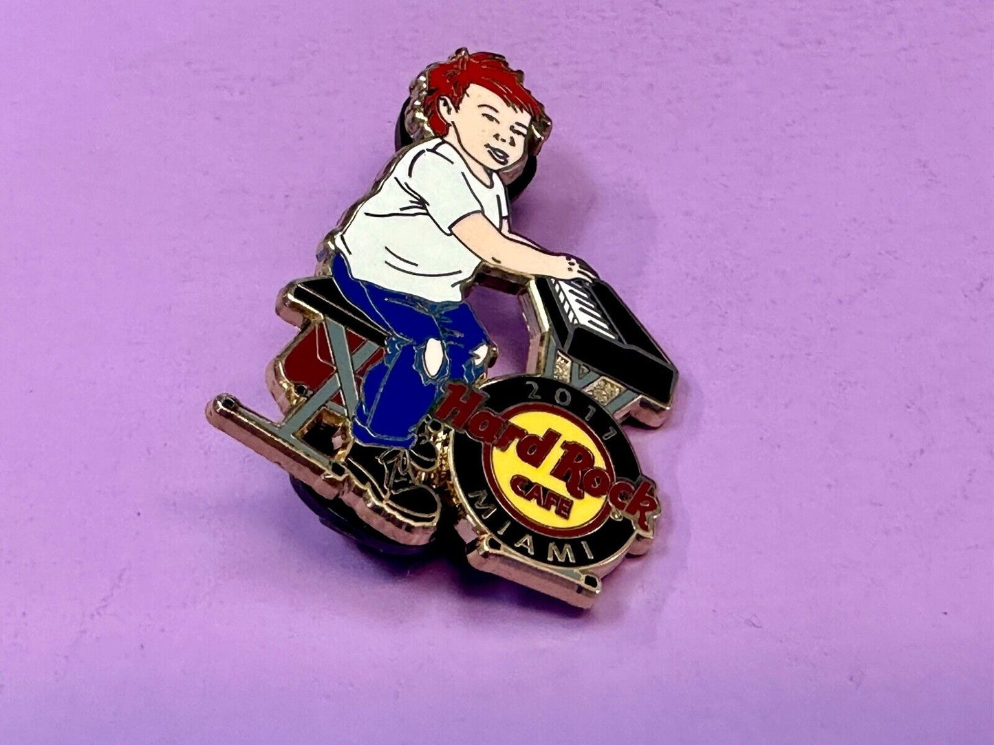 2011 Miami FL Keyboard Player Hard Rock Cafe Baby Rocker collectors pin