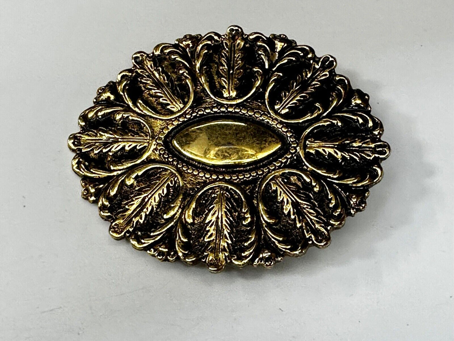 Vintage Leaf Theme Large Gold Tone VTG Belt Buckle by Pappagallo