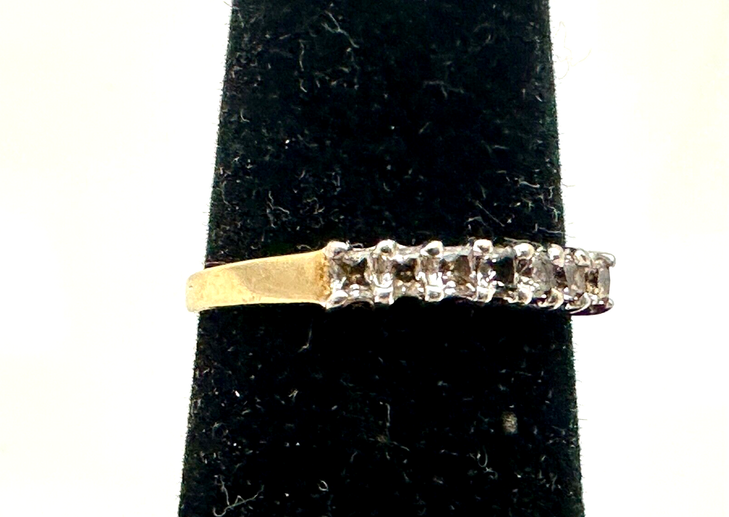 10K Gold 7-Stone Bar Setting Anniversary Ring Band CZ 1.3g Signed CRP 7 3/4 8