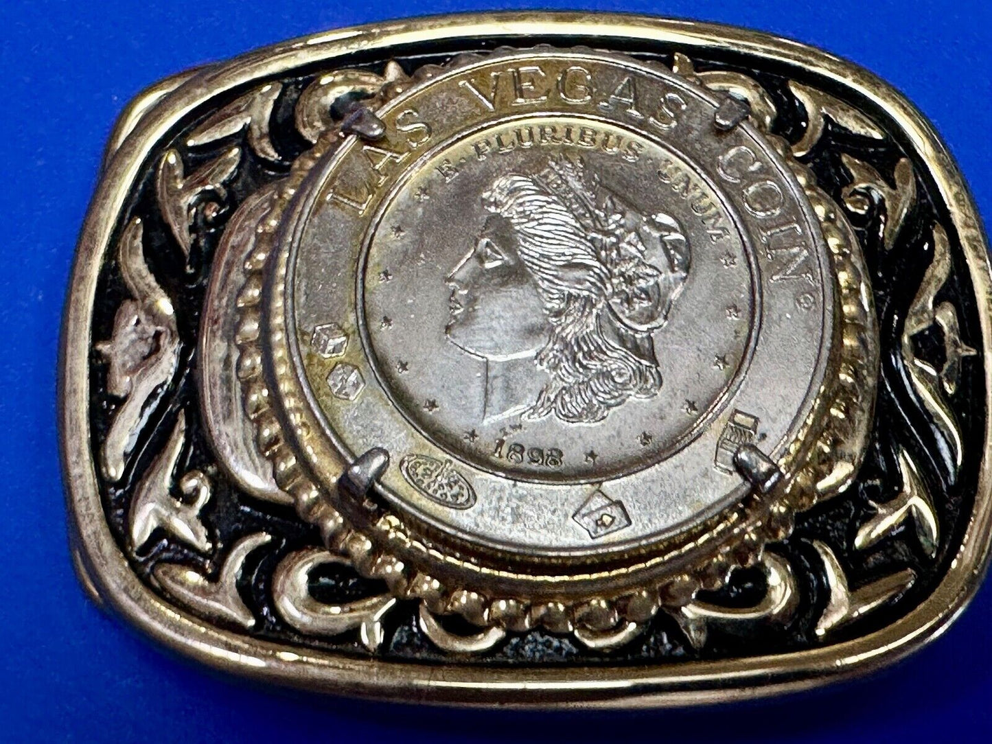 VINTAGE CASINO SOUVENIR LAS VEGAS NEVADA DOLLAR FAUX 1878 COIN METAL BELT BUCKLE
