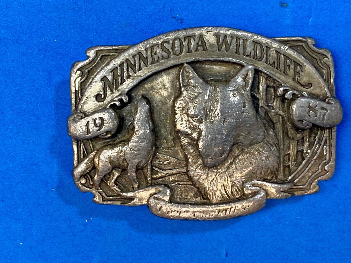 Vintage 1987 Commemorative Timber Wolf State of MN Minesota Wildlife series