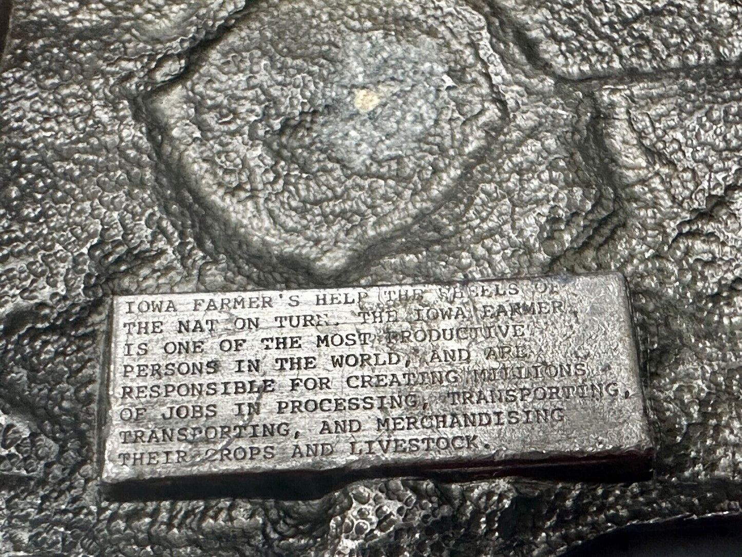 1989 Iowa Farmer - State Farm Commemorative belt buckle