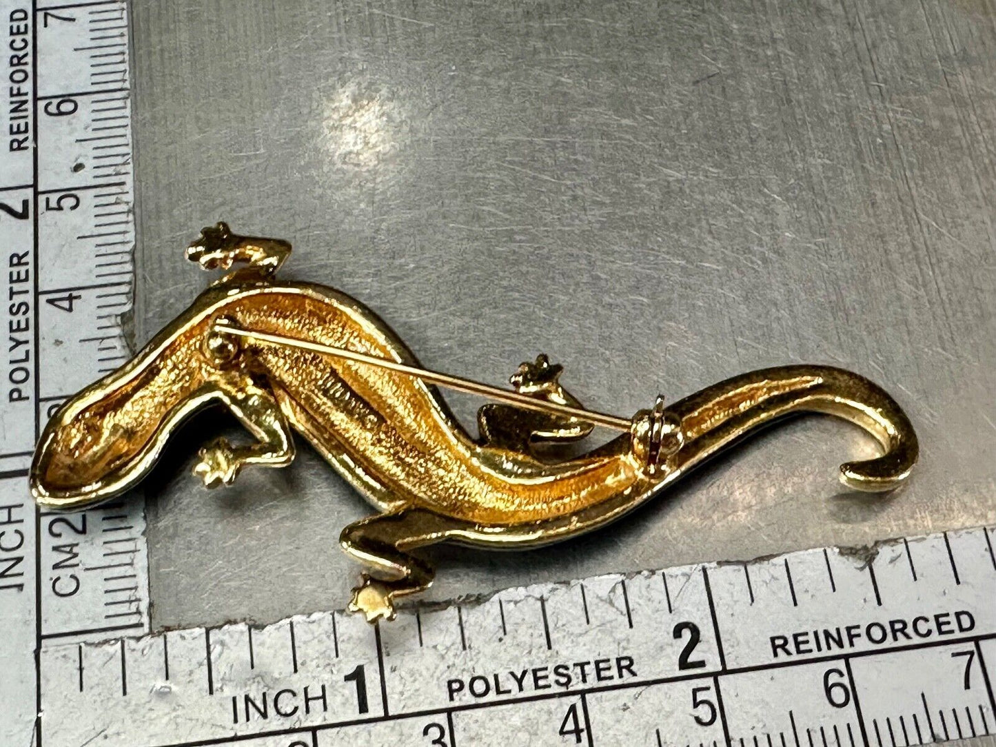 Avon signed Gecko Iguana Jeweled gold tone figural brooch pin