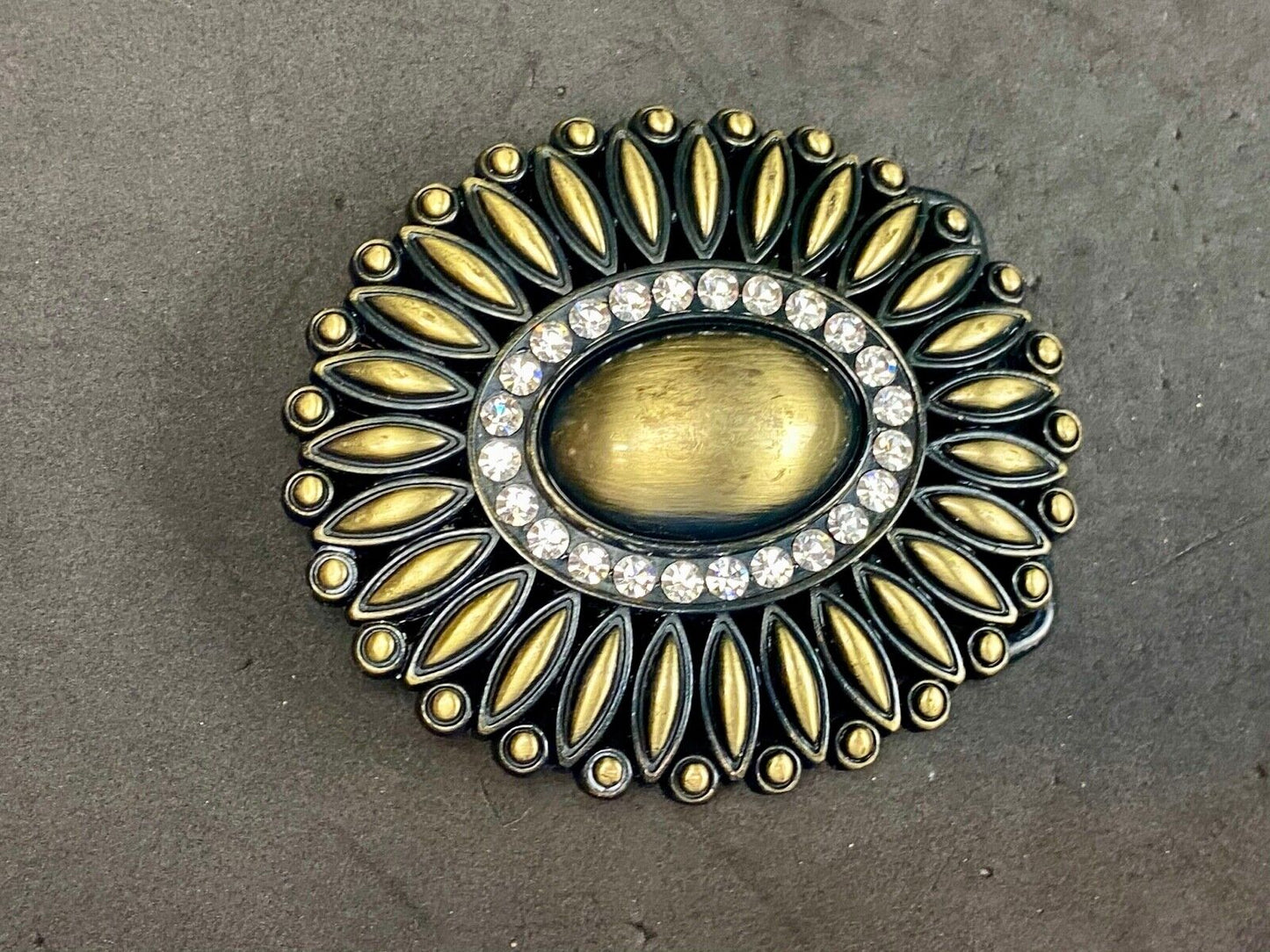 Beautiful southwest vibe layered belt buckle with ring of rhinestones