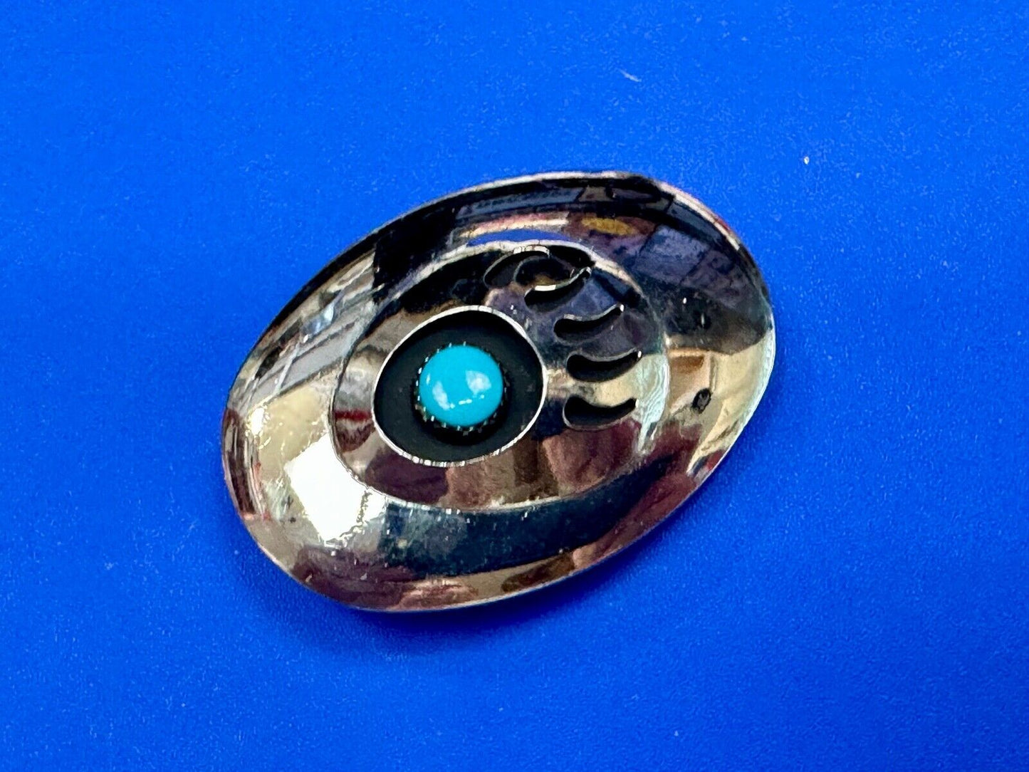 BC - Vintage B Cayaditto Zuni Bear Claw oval Belt Buckle