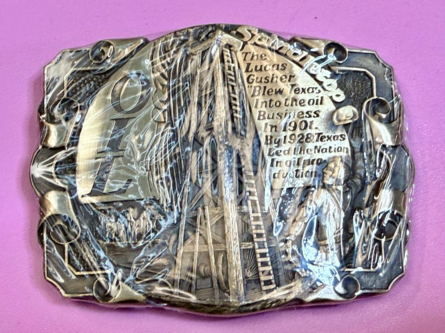 The Lucas Gusher Blew Texas Into the Oil Business 1901 -1928 Texas Belt Buckle