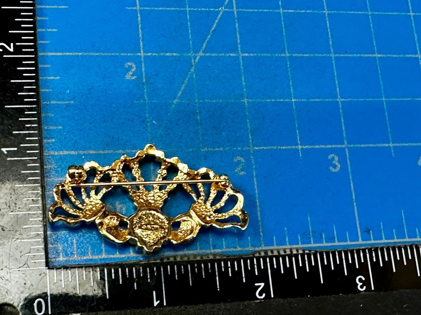 Vintage Avon Gold Tone Claddagh Faux Pearl Heart Hands Crown Pin Brooch