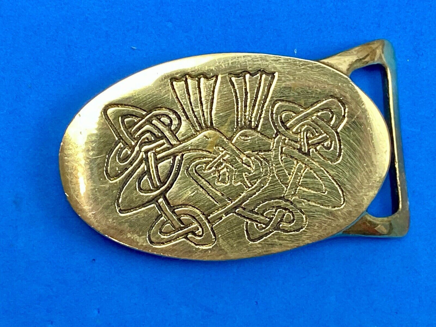 Vintage artisan solid brass belt buckle drawing of two doves Love birds