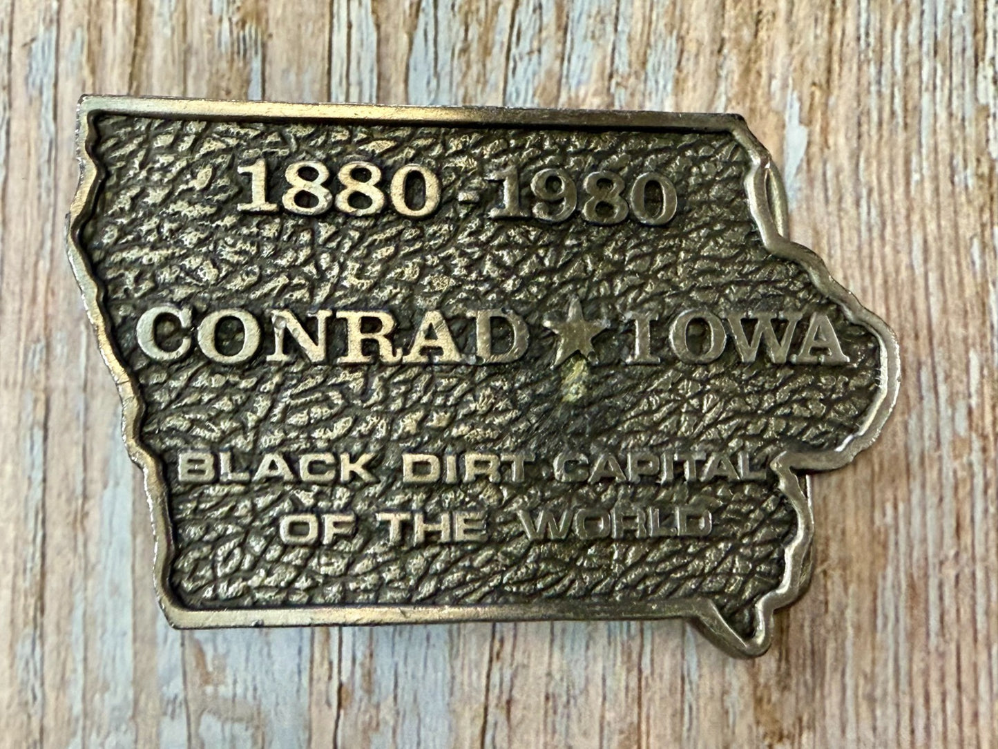 Black Dirt Capital of the World Conrad Iowa 1880-1980 Centennial Belt Buckle