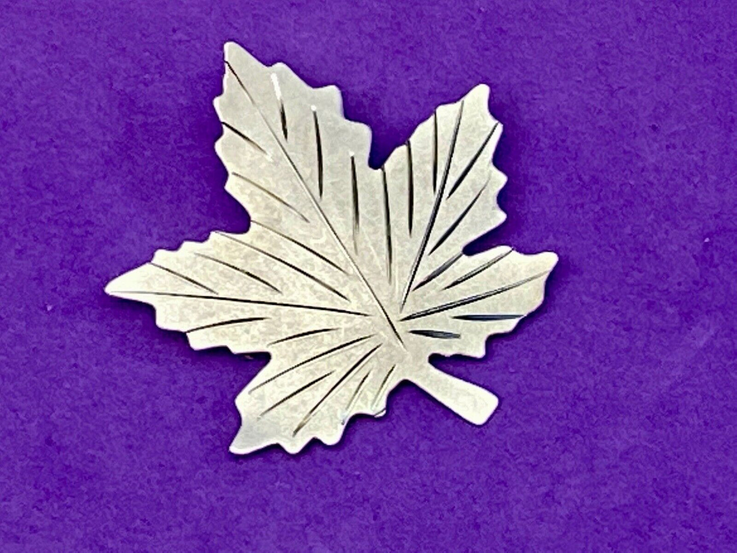 Vintage Canadian Maple Leaf Sterling Silver 925 Brooch Pin Signed Bond Boyd