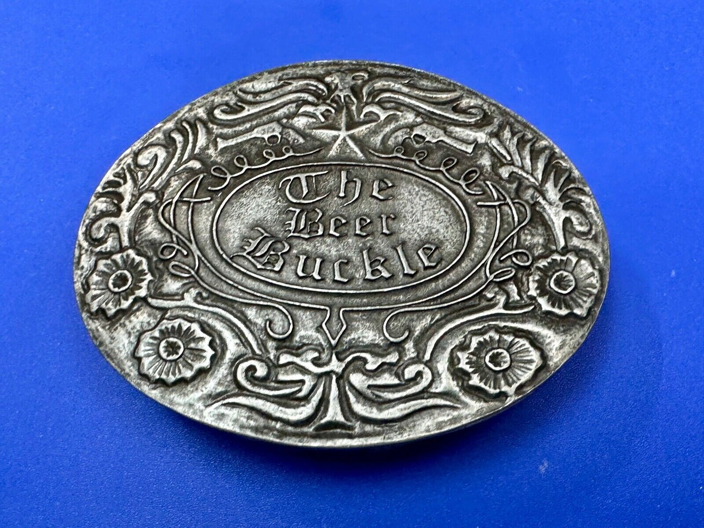 Bev Buckle The Beer Buckle Beverage Can Holder USA made Belt Buckle