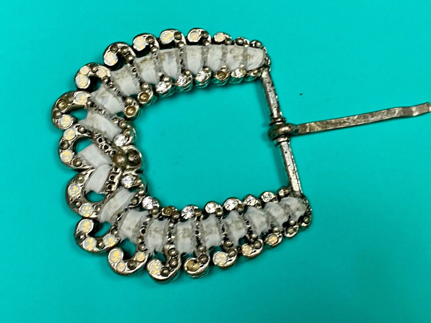 Beautiful White Ribbon Intertwined In Silver Tone Belt Buckle Missing Rhinestone