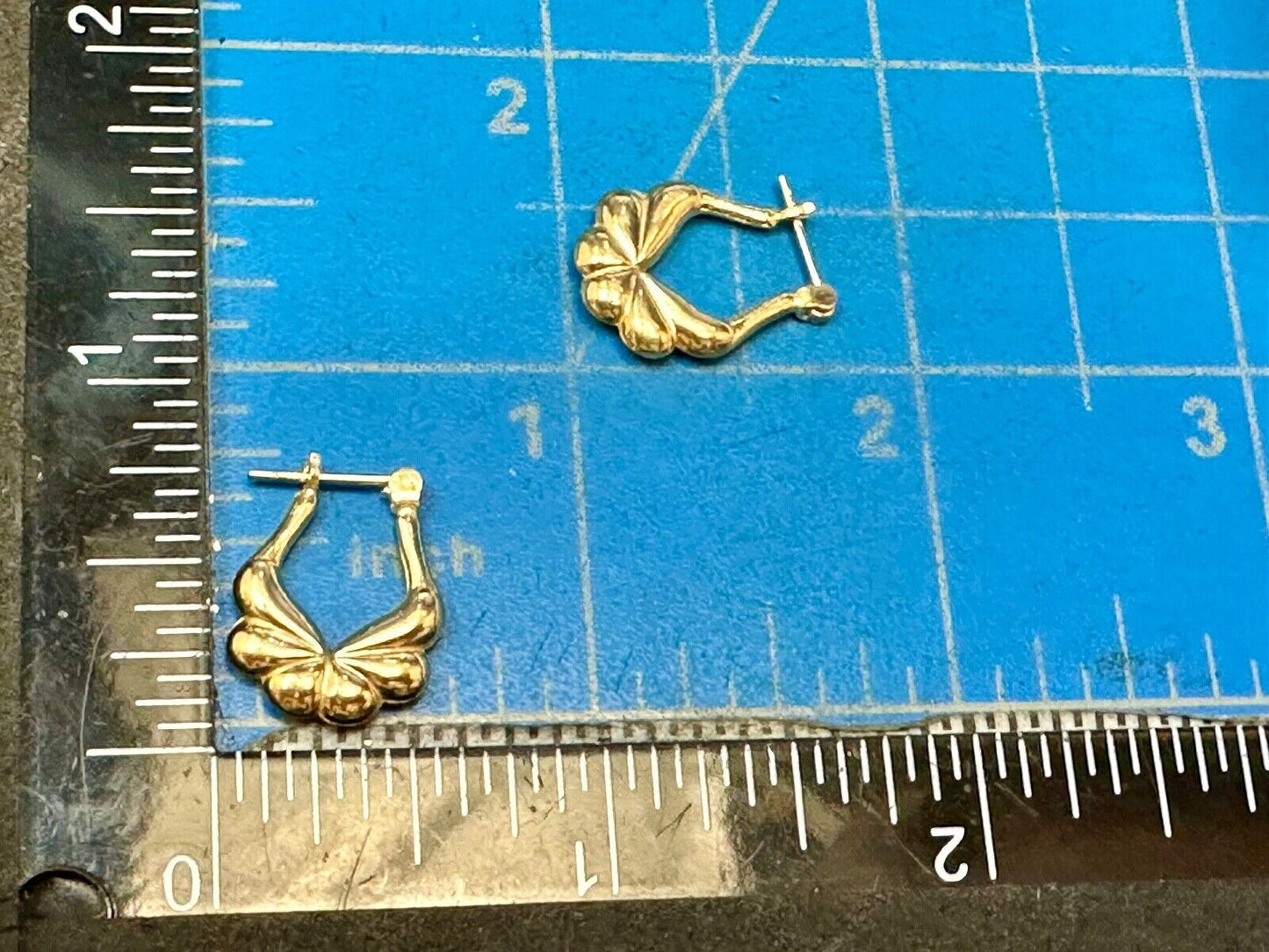 Vintage Art Deco 14K Polished Small Hoop Gold Earrings Puffy Ear Rings