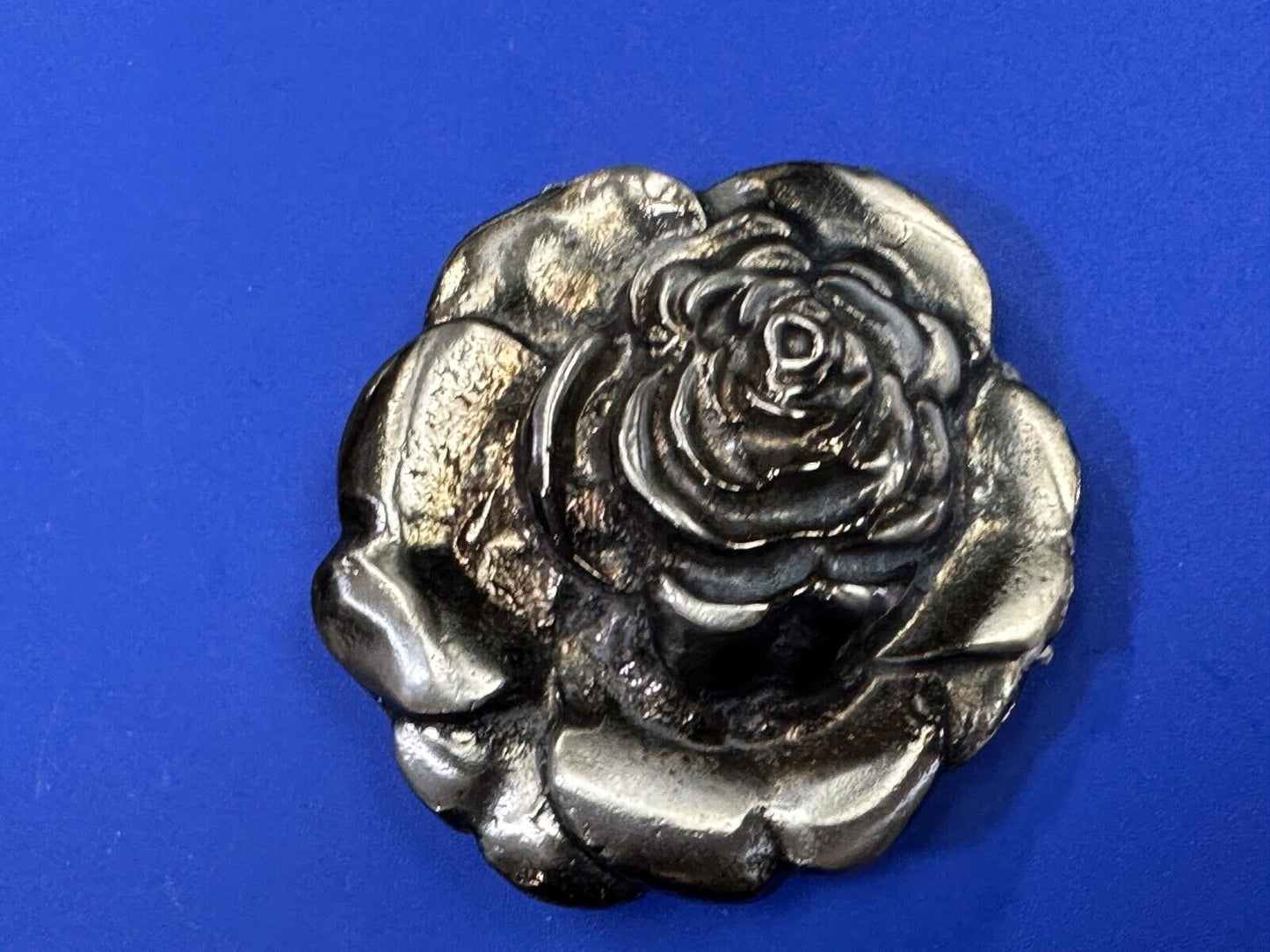 Artisan flower Rose - Vintage silver tone figural belt buckle