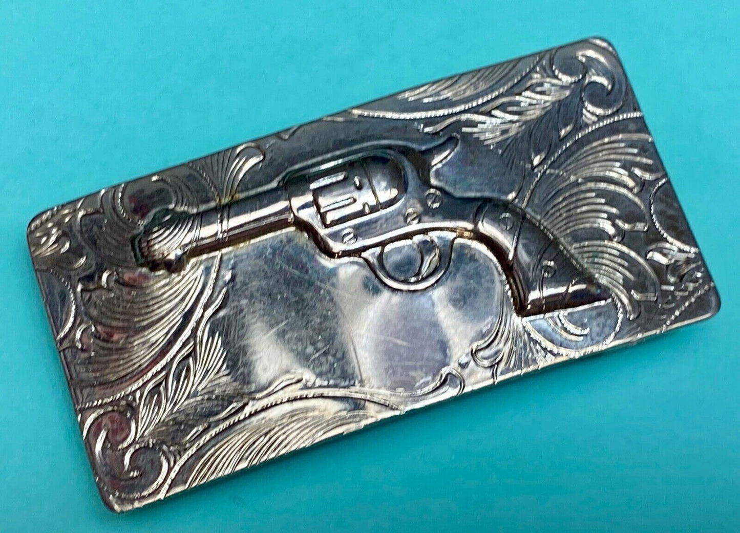 Beautiful Gun Pistol Six Shooter Rockmount flower swirl rectangular belt buckle