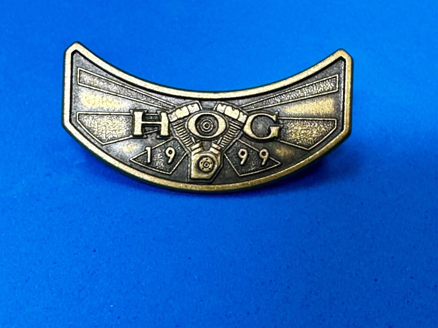 1999 Harley Davidson Owners Group HOG Pin for Jacket or Vest