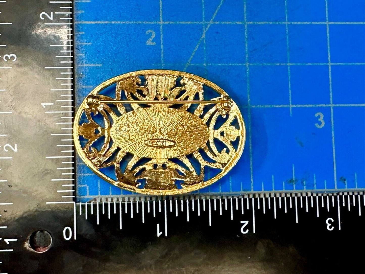 Avon signed gold tone see through surround Porcelain flower theme brooch pin