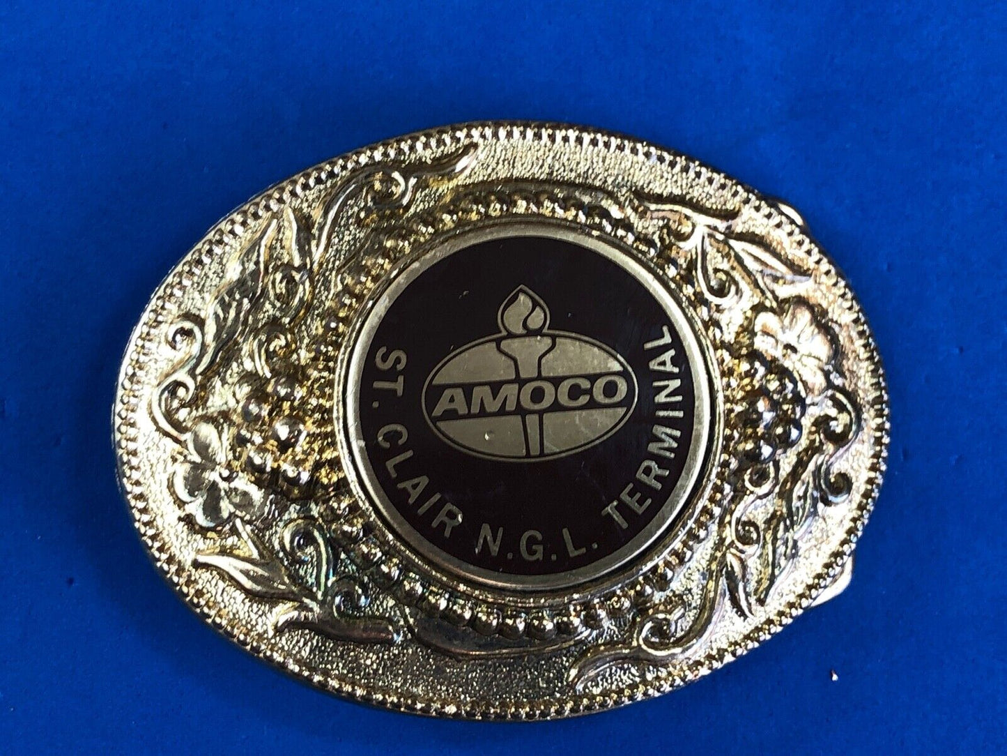 Beautiful AMOCO Advertising Center piece western Belt Buckle rope boarder