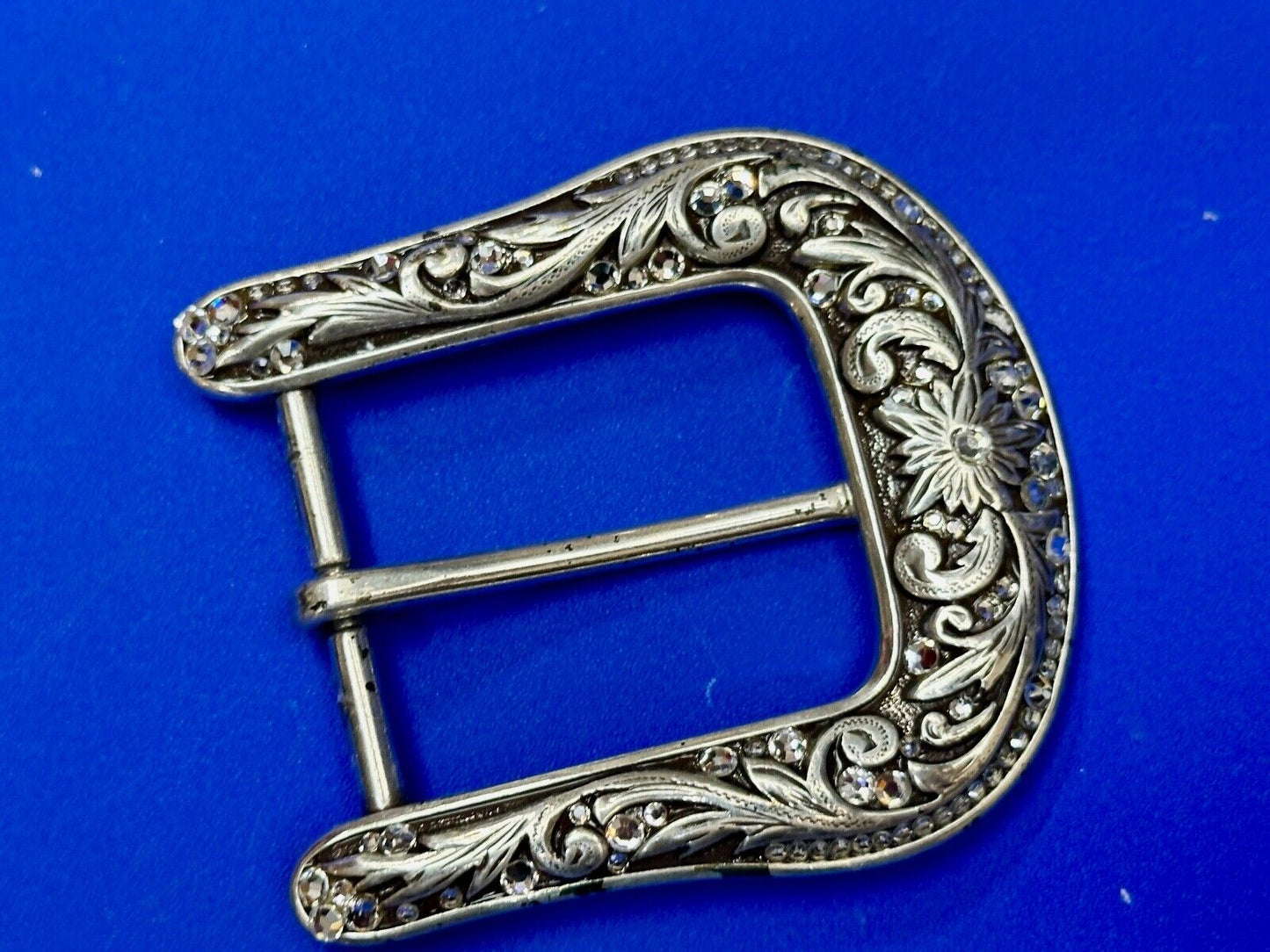 3" wide silver tone Cowgirls ranger style Belt Buckle with Rhinestone Accents