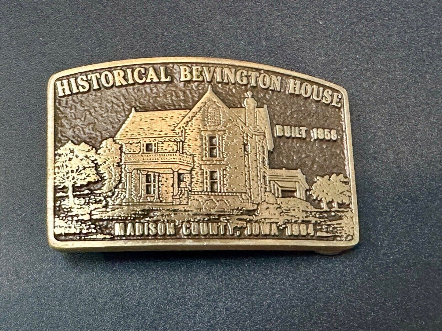 Vintage Historical Bevington House Madison County Iowa commemorative belt buckle