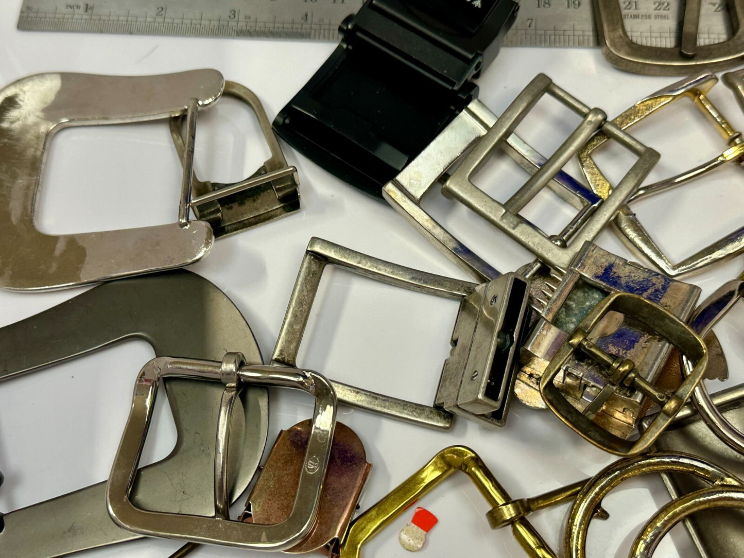 27 Piece Mixed Lot, Grab Bag - Resale Gifts! Vintage & Modern Belt Buckles