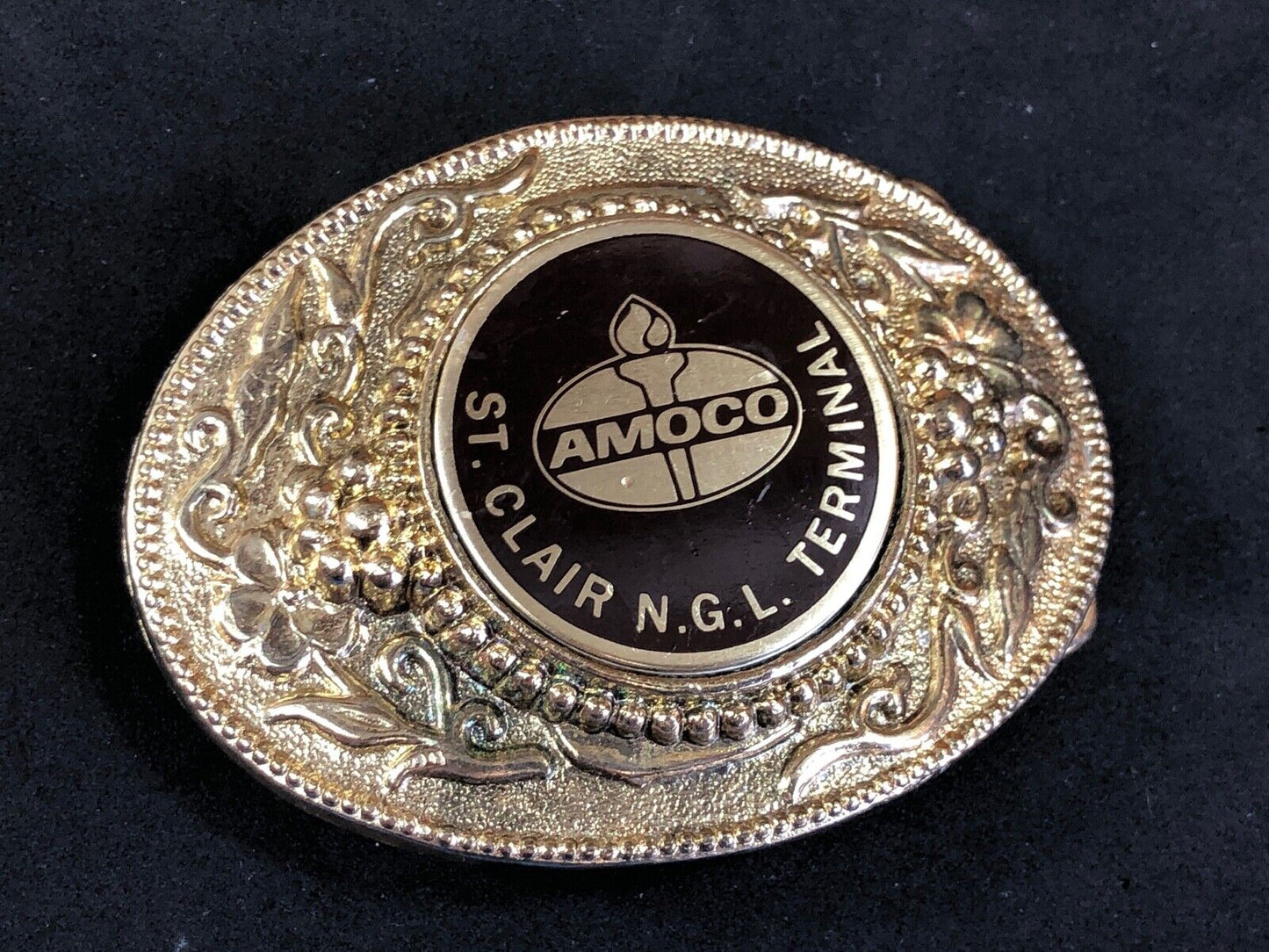 Beautiful AMOCO Advertising Center piece western Belt Buckle rope boarder