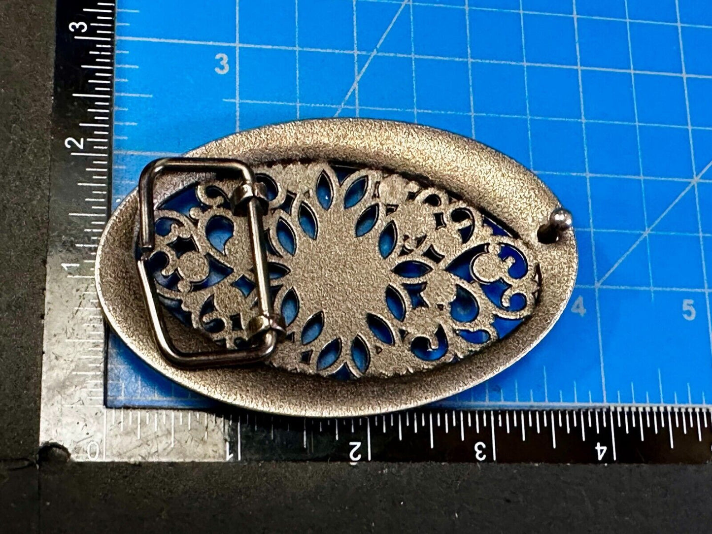 Beautiful Victorian Style Flower See Through Rhinestone Accented Belt Buckle
