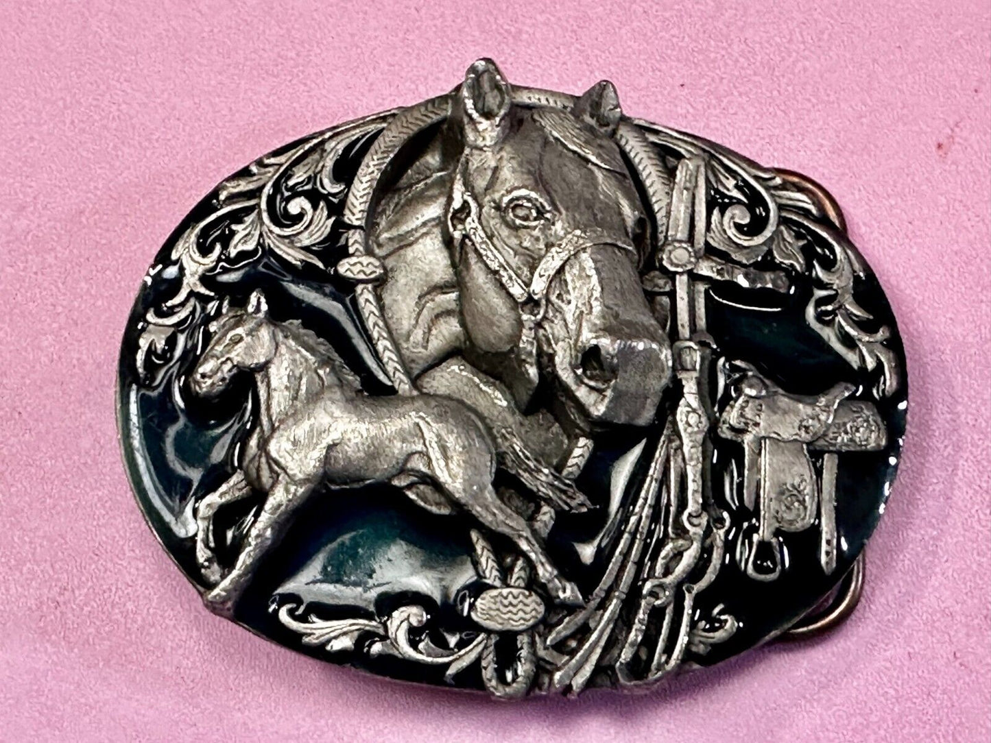 The Wild Horse Commemorative Vintage 1988 Siskiyou Belt Buckle K-80