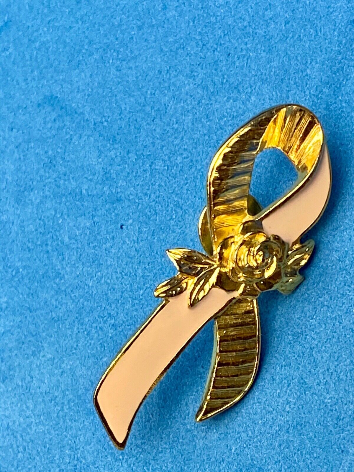 Avon Rose Ribbon Breast Cancer Light Pink Enamel Gold Tone Lapel Tie Brooch Pin