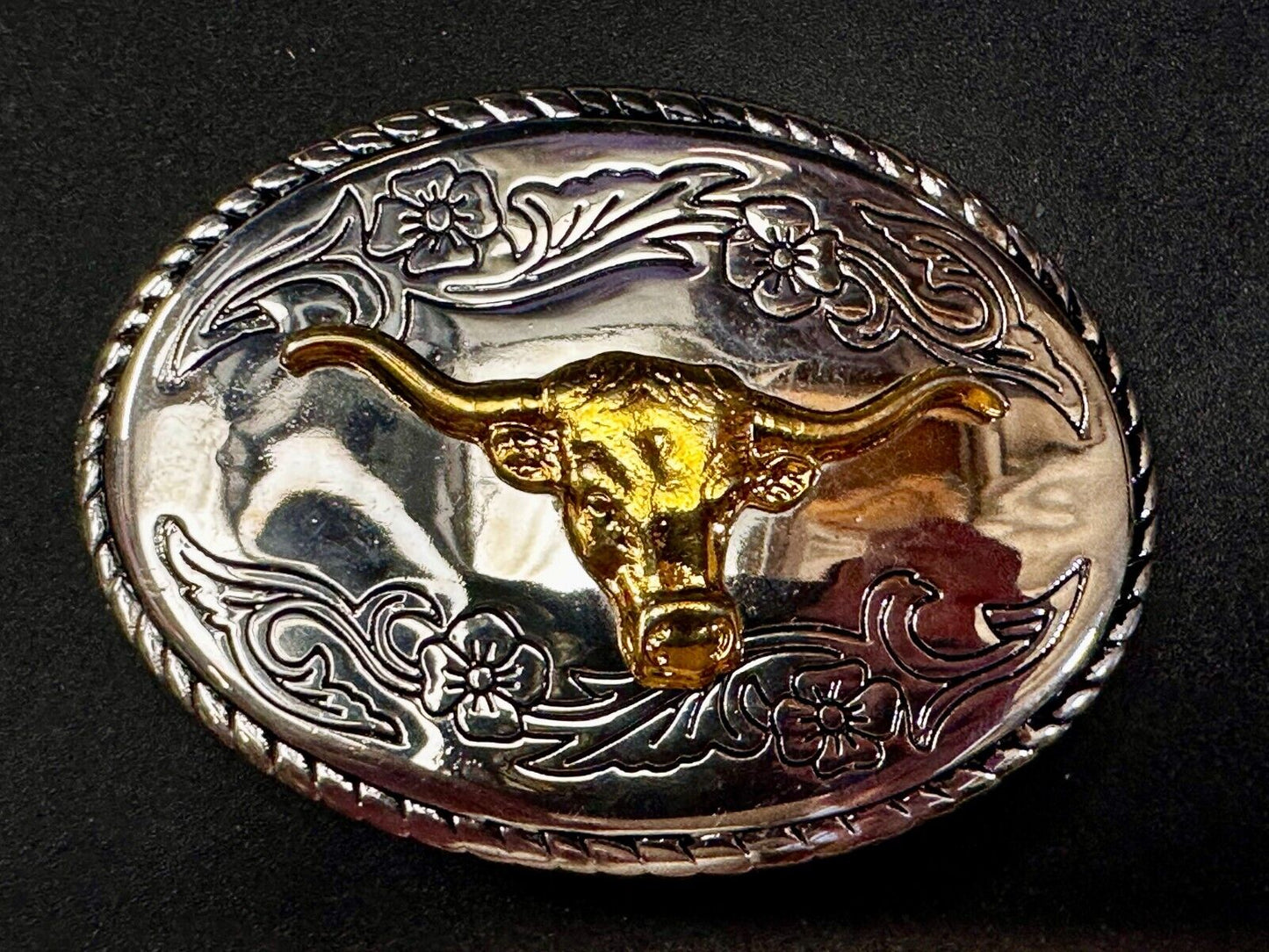Texas Longhorn Steer Bull Cow Skull Reflective Oval Two Tone Vintage Belt Buckle