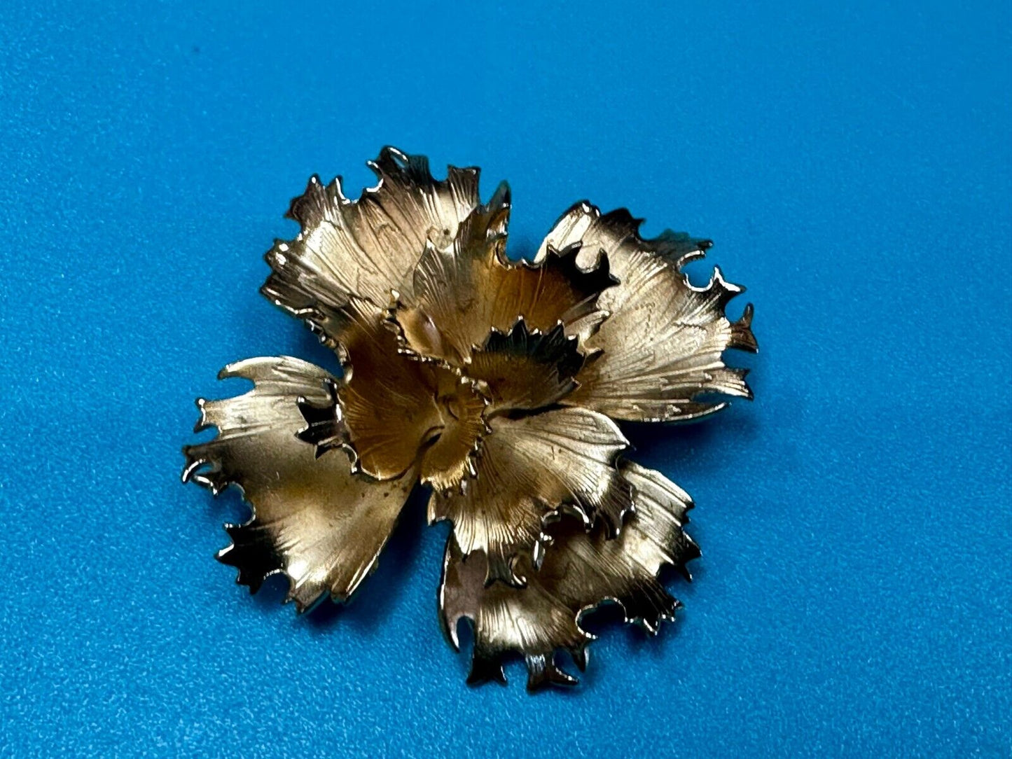 Beautiful Carnation Flower Cutout Gold Tone Brooch Pin Signed by Giovanni