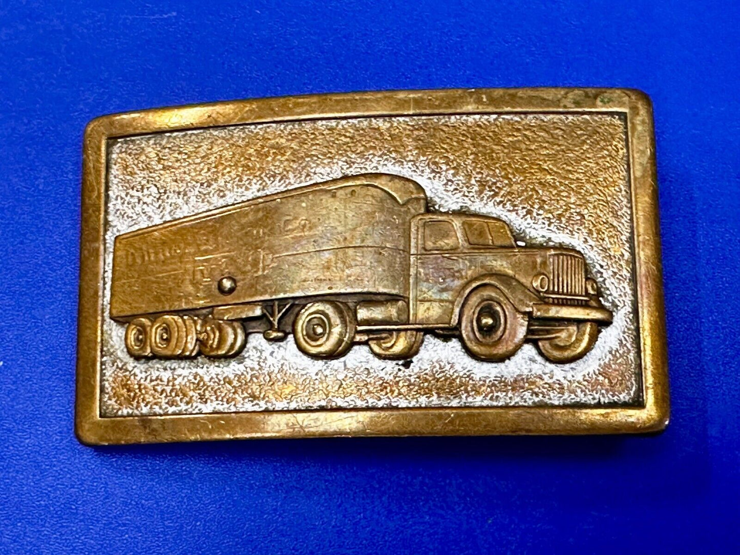 Big Rig Raised Semi Drivers 18 Wheeler Brass Tone Drivers Trucker's Belt Buckle
