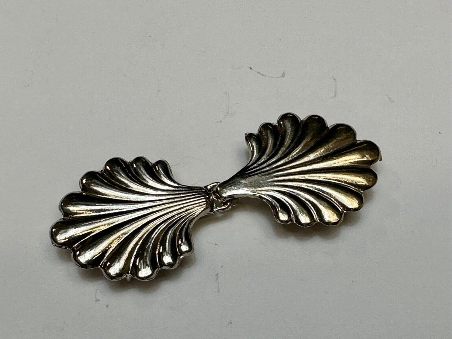 Vintage Abstract leaf shaped Two piece Interlocking silver tone belt buckle