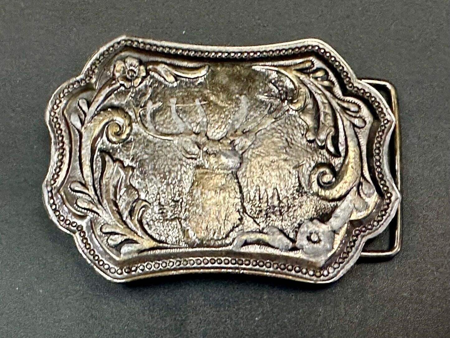 vintage Deer Buck hunters Wyoming Studio art works belt buckle to restore paint