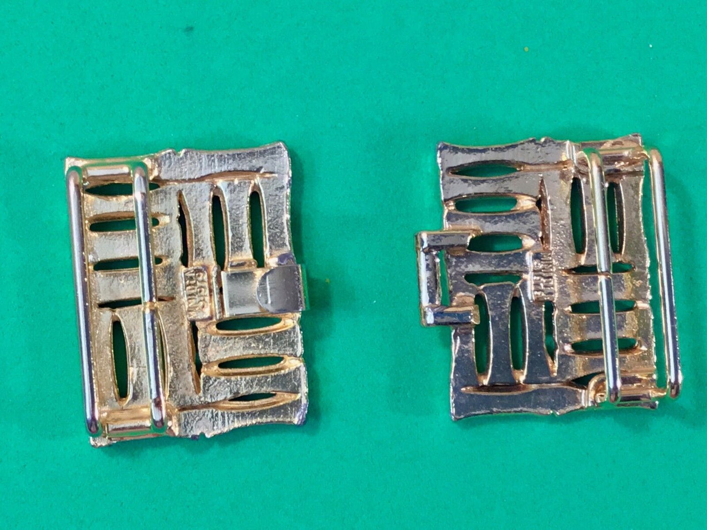 1979 Vintage Retro Mimi Din Gold Toned Belt Buckle 1979 Square Bar Style