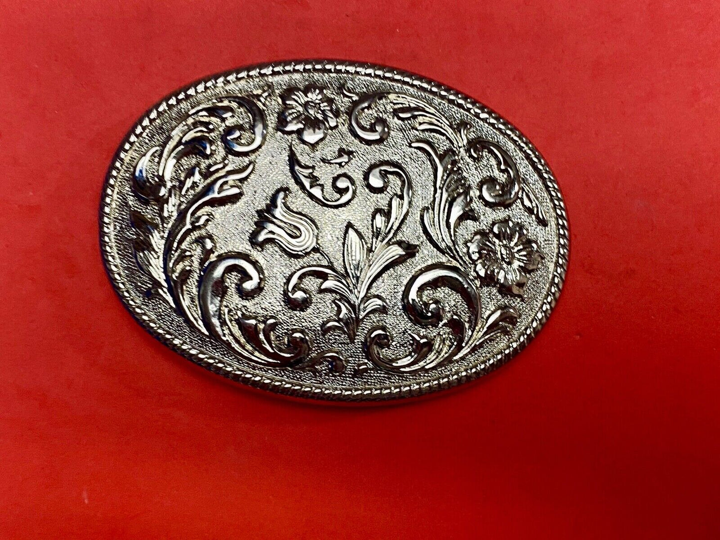 Beautiful Western Ornate design , Fancy! Floral flower Swirl 3.5" Belt Buckle